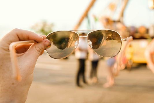 Expert Tips: How to Clean Sunglasses and Keep Them Pristine