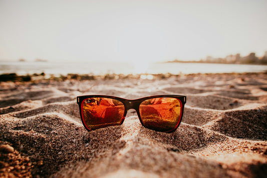 What Are Sunglasses Made Of? Exploring the Components of Sunglasses